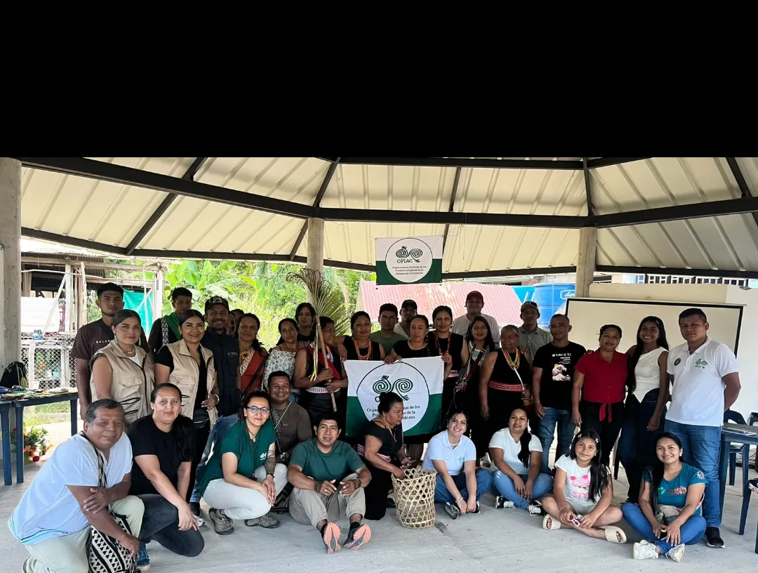 Foto de grupo al cierre de la jornada.