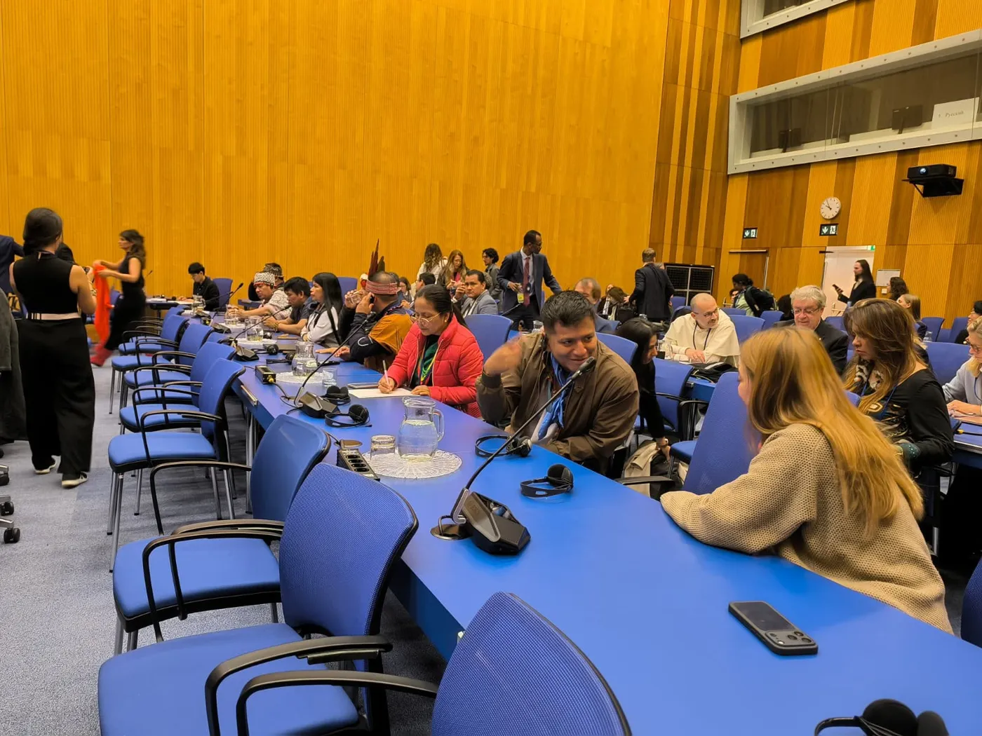 Sala de sesiones de la COP13 de la UNTOC, Viena.