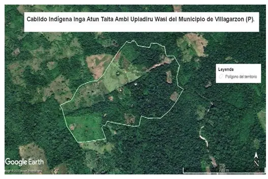 Imagen satelital (Google Earth) con el polígono del territorio, rotulada «Cabildo Indígena Inga Atun Taita Ambi Upiadiru Wasi del Municipio de Villagarzón (P)».